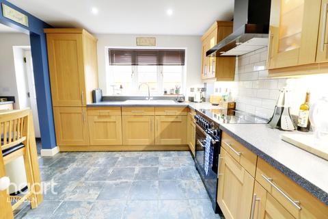 6 Chestnut Close, Nocton, Lincoln, LN4 2DJ