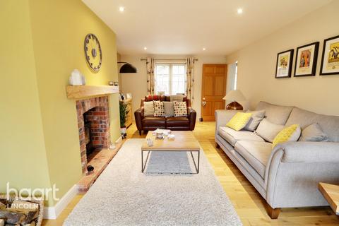 6 Chestnut Close, Nocton, Lincoln, LN4 2DJ