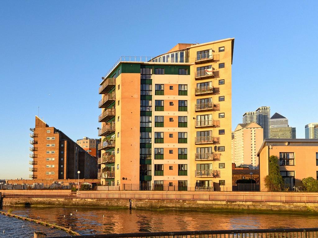 Riverview Court