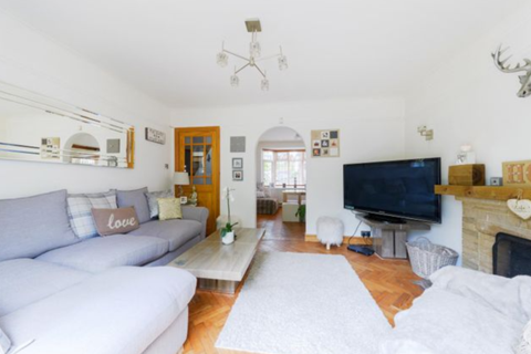 70a Temple Road, Epsom, KT19 8HA