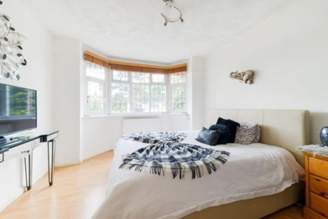 70a Temple Road, Epsom, KT19 8HA