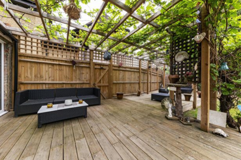 70a Temple Road, Epsom, KT19 8HA