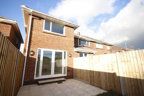 34a Cavan Crescent, Poole, BH17 7EY