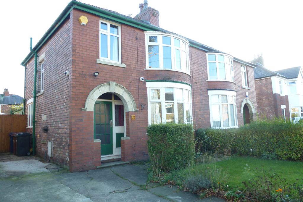 SANDY LANE, LEYLAND PR25 3 bed semidetached house £190,000