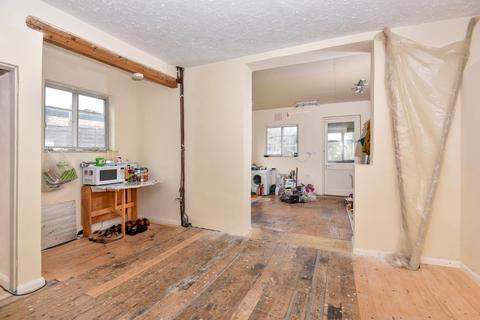198 Buckingham Crescent, Bicester, OX26 4HD