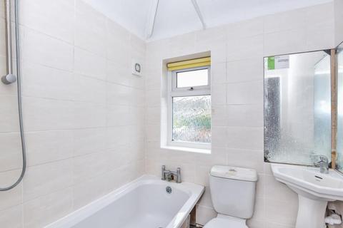 198 Buckingham Crescent, Bicester, OX26 4HD