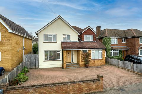 54 Crouchfield, Hemel Hempstead, HP1 1PD