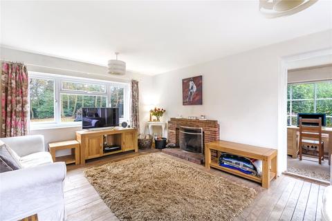 10 Birch Close, Wrecclesham, Farnham, GU10 4TJ