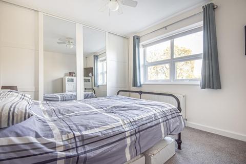 29 Saville Row, Bromley, BR2 7DX