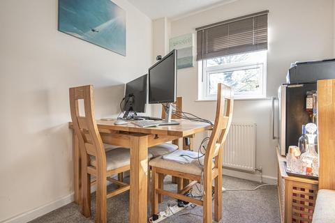 29 Saville Row, Bromley, BR2 7DX