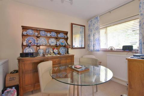 Spring Field Cottage Back Lane, Cross In Hand, Heathfield, TN21 0QD