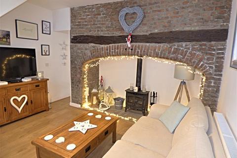27c Beckside, Beverley, HU17 0PB