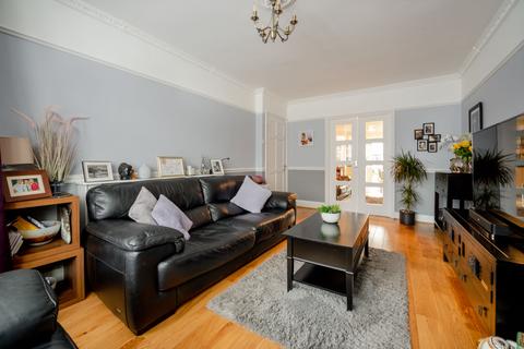 83 Tynemouth Drive, Enfield, EN1 4LP