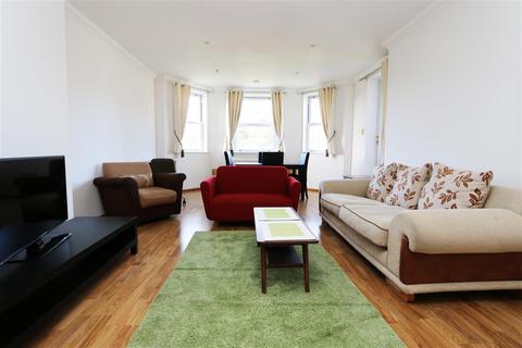 2 bedroom apartment for sale, Chapman Square, Parkside, Wimbledon Village