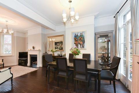 55 Silver Crescent, London, W4 5SF