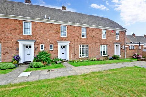 7 Berkeley Close, Folkestone, CT19 5NA