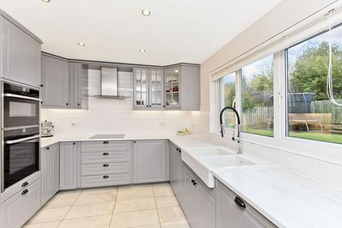 11 Cleuch Avenue, North Middleton, Gorebridge, EH23 4RP
