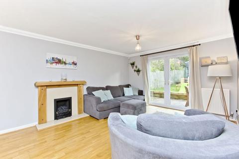 11 Cleuch Avenue, North Middleton, Gorebridge, EH23 4RP