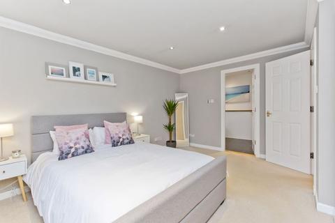 11 Cleuch Avenue, North Middleton, Gorebridge, EH23 4RP