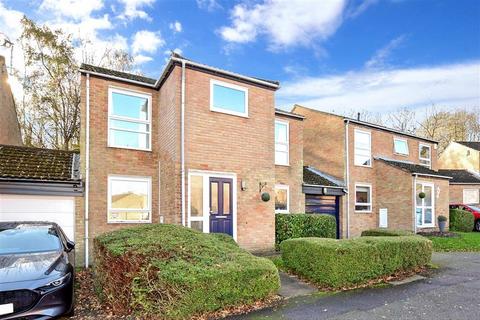 41 Bowes Wood, New Ash Green, Longfield, DA3 8QL