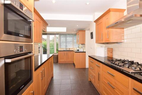 10 Galleon Way, Upnor, Rochester, ME2 4GX