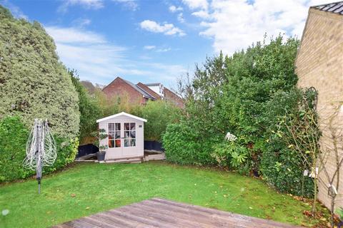 10 Galleon Way, Upnor, Rochester, ME2 4GX