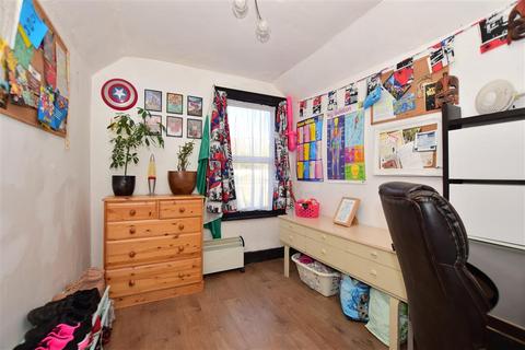 49 Montfort Road, Rochester, ME2 3EX