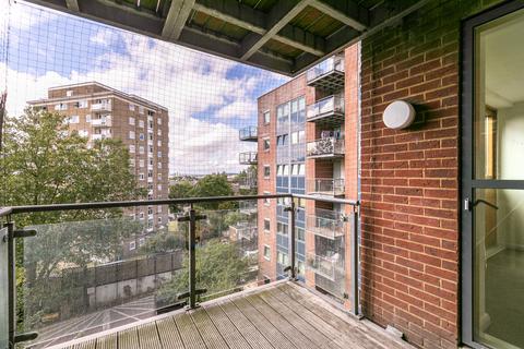 2 bedroom flat for sale - Donnington Court, NW10