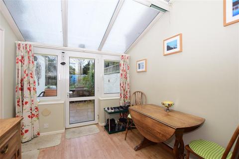 3 Beachborough Road, Folkestone, CT19 4AB