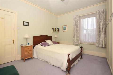3 Beachborough Road, Folkestone, CT19 4AB