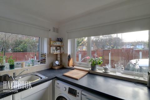 25 Low Road, Conisbrough, Doncaster, DN12 3AB