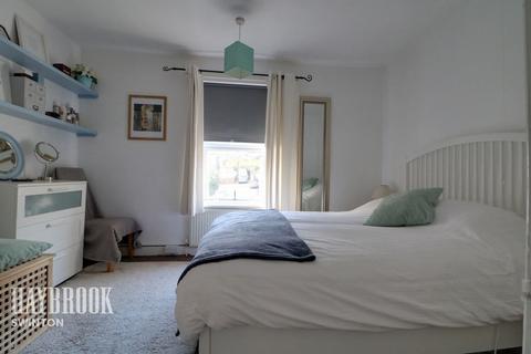 25 Low Road, Conisbrough, Doncaster, DN12 3AB