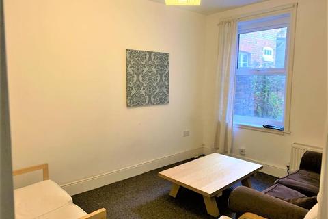 68 Pavilion Road, Folkestone, CT19 5RL