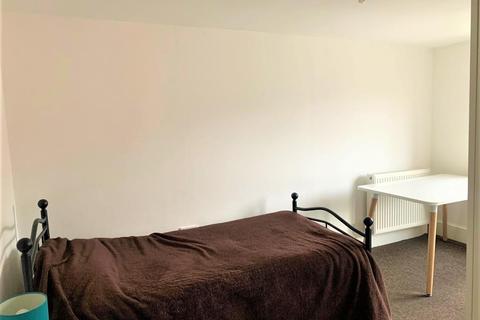 68 Pavilion Road, Folkestone, CT19 5RL