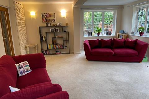 25 King Edwards Road, Ascot, SL5 8NY
