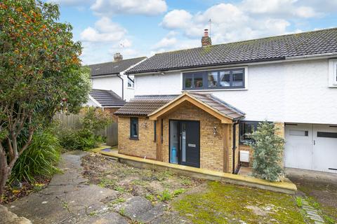 57 Lower Swaines, Epping, CM16 5ES
