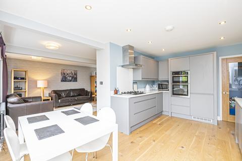 57 Lower Swaines, Epping, CM16 5ES