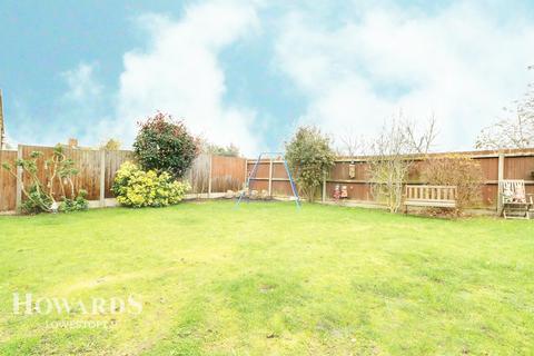 16 Cabin Close, Carlton Colville, Lowestoft, NR33 8GW