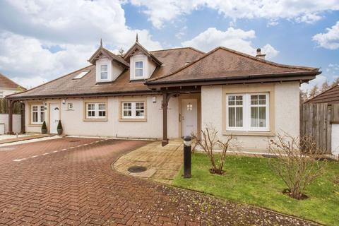 8 Braehead Park, Edinburgh, EH4 6AX
