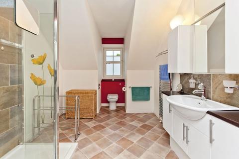 8 Braehead Park, Edinburgh, EH4 6AX