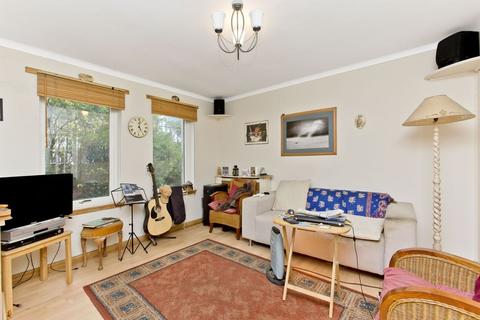 14/1 Sandport, Edinburgh, EH6 6PL