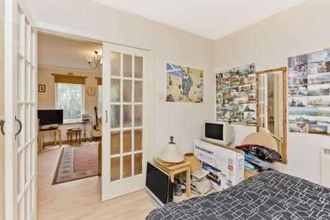 14/1 Sandport, Edinburgh, EH6 6PL