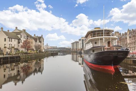 14/1 Sandport, Edinburgh, EH6 6PL