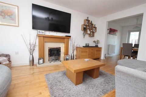 46 The Meadows, Darwen, BB3 0PF