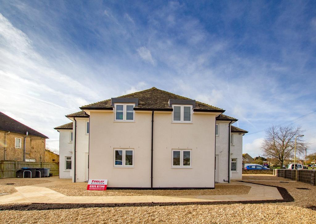 Hailey Road, Witney, OX28 1 bed apartment to rent £750 pcm (£173 pw)