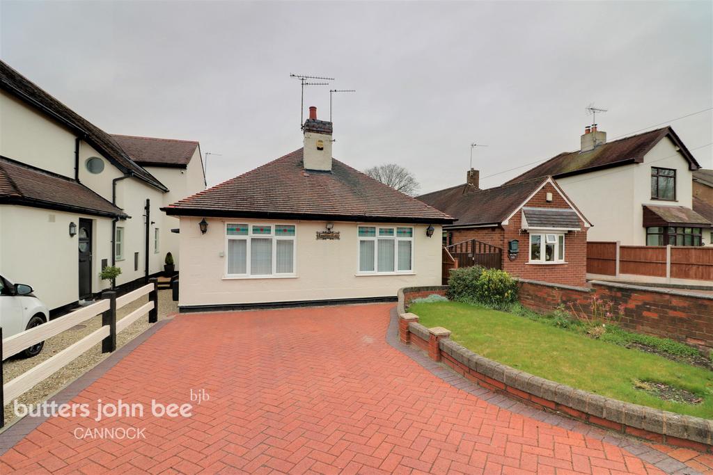 Wood Lane, Cannock 2 bed detached bungalow for sale £300,000