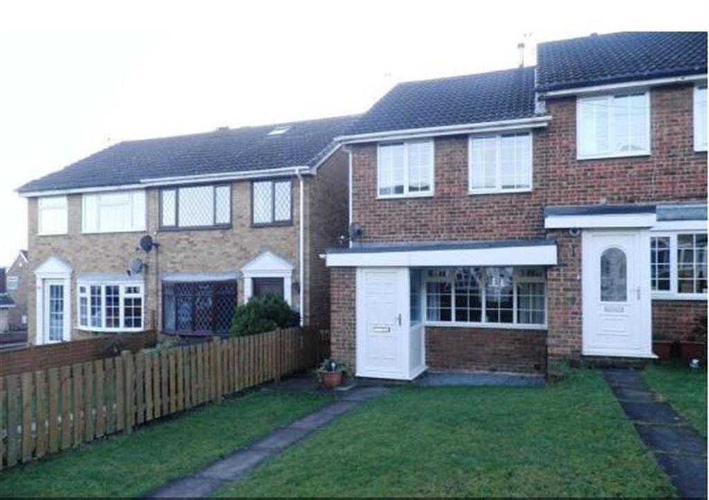 Woodlea Grove, Yeadon, LS19 7YT 2 bed townhouse £695 pcm (£160 pw)