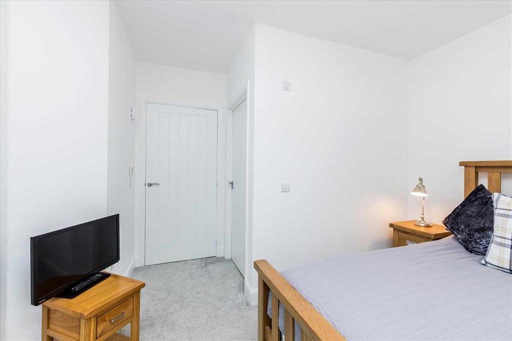 Bedroom One (2)