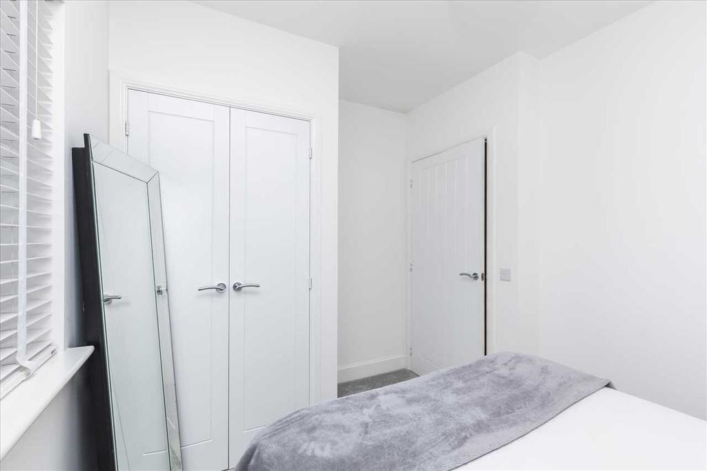 Bedroom Two (2)