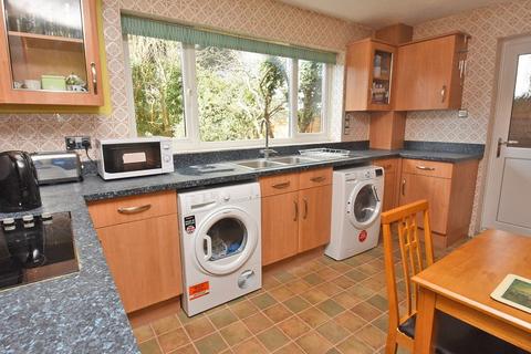 7 Fir Tree Close, Epsom, KT17 3LD